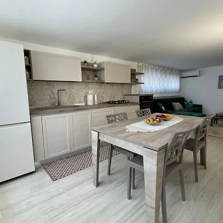 Aci E Galatea - Casa Vacanza - Appartamento Aci Trezza